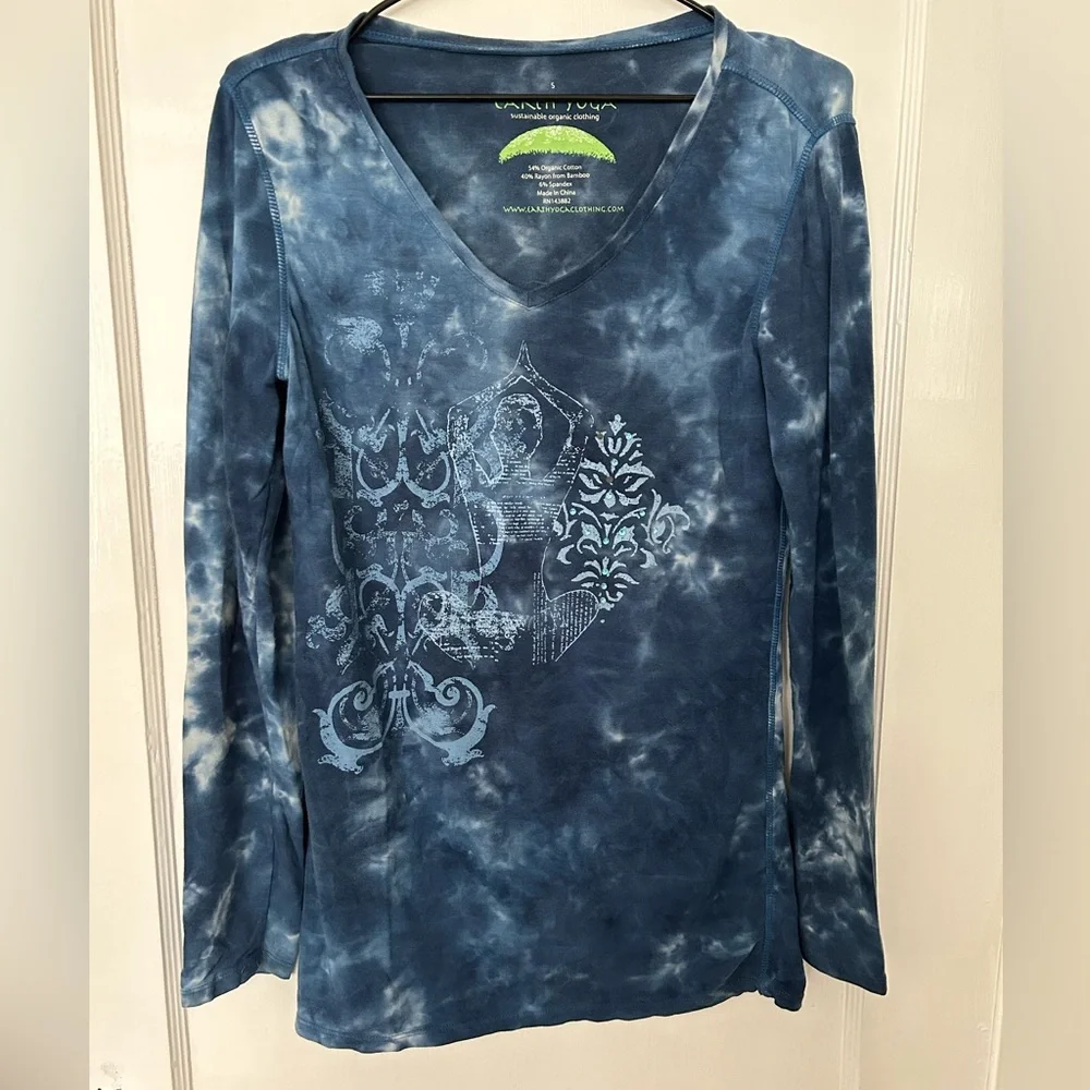 Earth Yoga Tie Dye Long Sleeve Blue Tee Size Small FLAWED